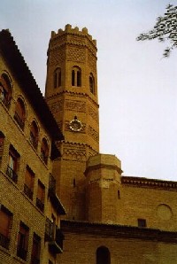 Torre de Santa Maña de Tauste (Zaragoza)